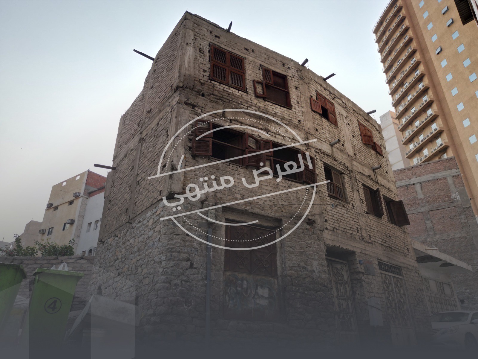 مشارف المعَابدة